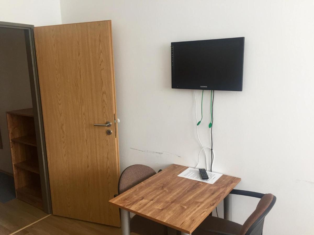 Hotel Mustek 利贝雷茨 外观 照片