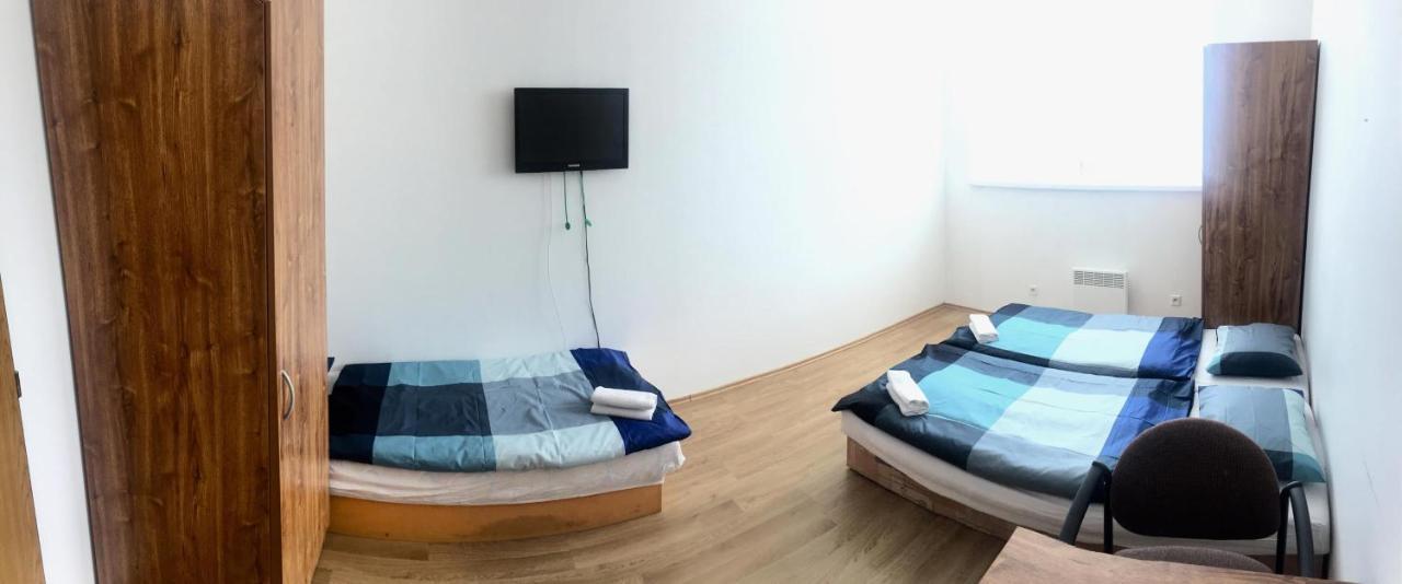 Hotel Mustek 利贝雷茨 外观 照片
